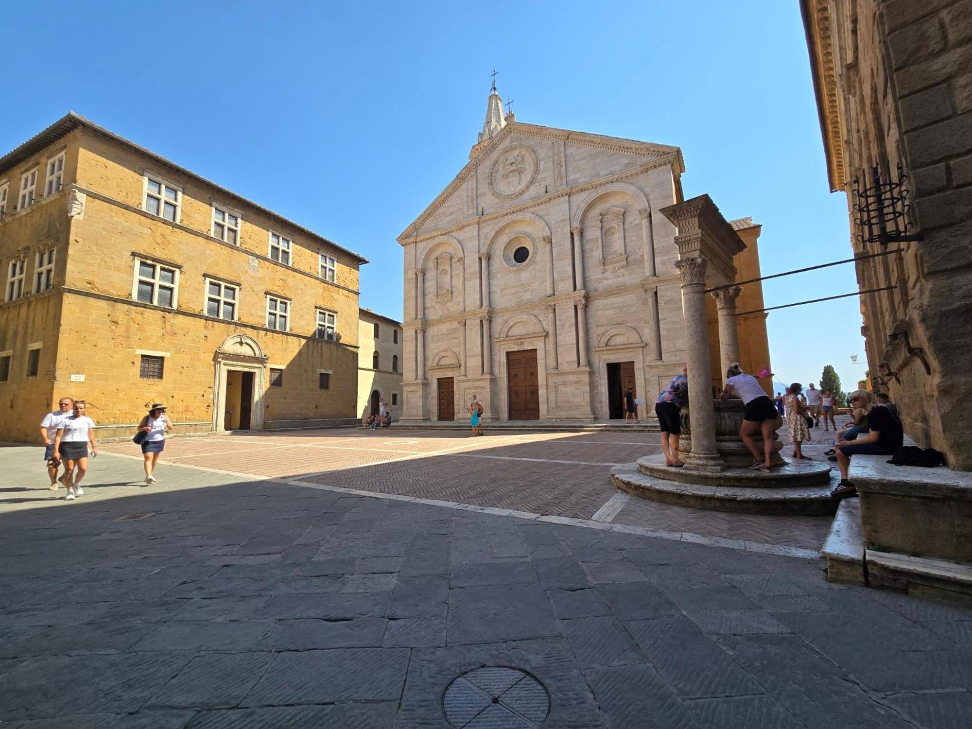 La Dimora Di Pienza Apartment Bagian luar foto